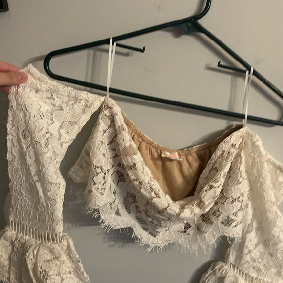 ⭐️2/$10 - crop top - Picture 1 of 4